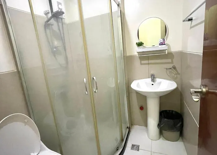 Minimalist Cozy In Makati,netflix,sauna,pool 4* Manila