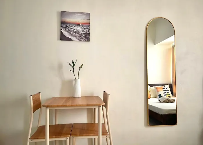 Minimalist Cozy In Makati,netflix,sauna,pool Aparthotel