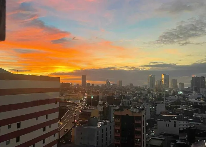 Minimalist Cozy In Makati,netflix,sauna,pool Manila